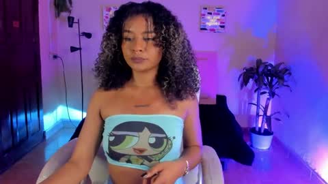 Snapshot of keyla_roberts_ chatting on 31, 1, 2025 Adhara. Help me reach 100 likes online show from 31, 1, 2025
