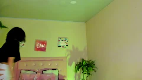 Snapshot of keyla_roberts_ chatting on 3, 2, 2025 Adhara. Help me reach 100 likes online show from 3, 2, 2025