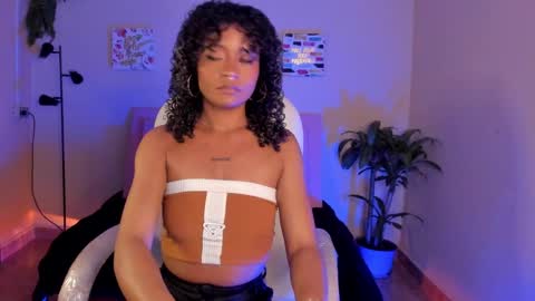 Snapshot of keyla_roberts_ chatting on 23, 2, 2025 Adhara. Help me reach 100 likes online show from 23, 2, 2025