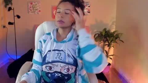 Snapshot of keyla_roberts_ chatting on 26, 2, 2025 Adhara. Help me reach 100 likes online show from 26, 2, 2025