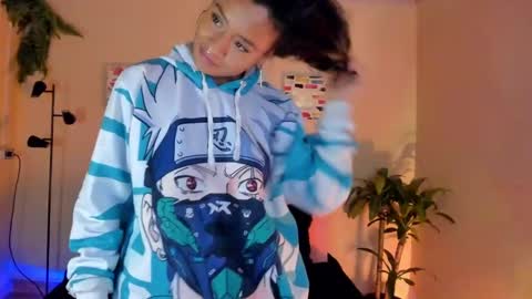 Snapshot of keyla_roberts_ chatting on 26, 2, 2025 Adhara. Help me reach 100 likes online show from 26, 2, 2025