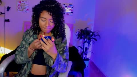 Snapshot of keyla_roberts_ chatting on 3, 3, 2025 Adhara. Help me reach 100 likes online show from 3, 3, 2025