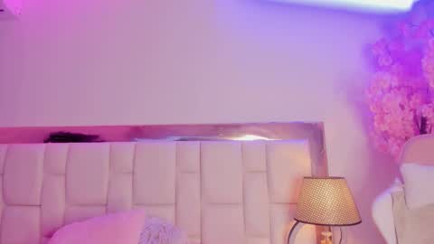 Khelany Isyy  online show from 14, 2, 2025