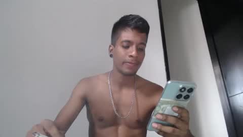 Snapshot of khevinlopezonig chatting on 5, 8, 2026 khevinlopezonig online show from 5, 8, 2026