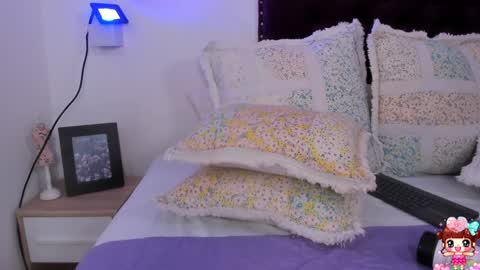 Khloe Cute online show from 28, 12, 2024