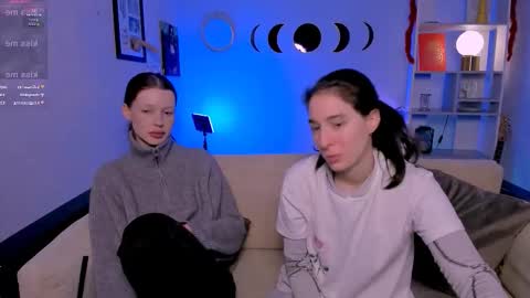 khloebeauty online show from 3, 2, 2026