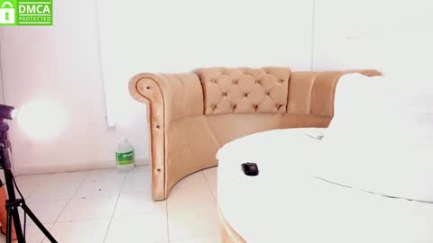 Khloe online show from 22, 1, 2025