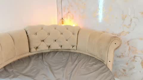 Snapshot of khloeblake chatting on 3, 2, 2026 Khloe online show from 3, 2, 2026