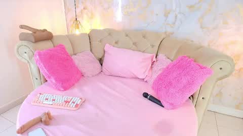 Khloe online show from 5, 6, 2026