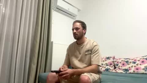 khloekross online show from 1, 3, 2026