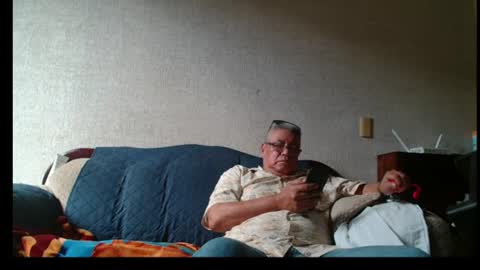 Snapshot of kiaming chatting on 10, 7, 2026 KIA MING AND HER TEACHER online show from 10, 7, 2026