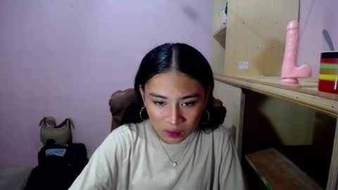 Snapshot of kiana4uxoxo chatting on 25, 10, 2025 Kiana online show from 25, 10, 2025