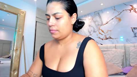 Snapshot of kiana_cream chatting on 2, 2, 2026 N M online show from 2, 2, 2026