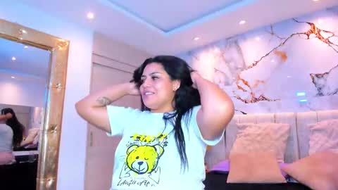 Snapshot of kiana_cream chatting on 18, 2, 2026 N M online show from 18, 2, 2026