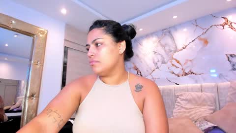 Snapshot of kiana_cream chatting on 2, 3, 2026 N M online show from 2, 3, 2026