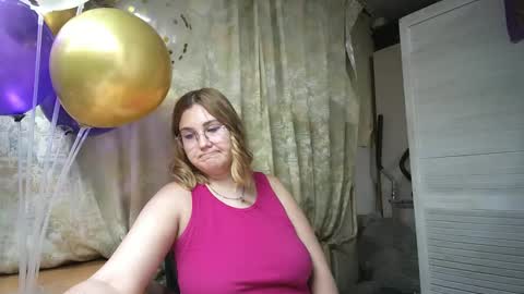 kianna_dior_ online show from 8, 2, 2025