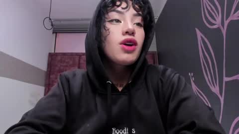 KIARA FOX online show from 2, 4, 2026