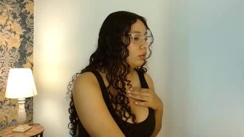 Snapshot of kiara_mare chatting on 1, 3, 2026 Mar online show from 1, 3, 2026