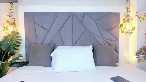 kiarha  online show from 11, 11, 2025