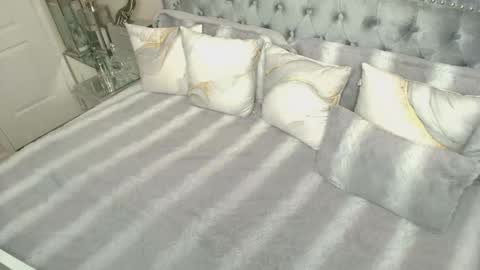 Snapshot of kiarose chatting on 23, 10, 2025 Kia Rose online show from 23, 10, 2025