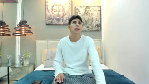 Snapshot of kieran_derek chatting on 14, 12, 2025 Kieran Derek online show from 14, 12, 2025