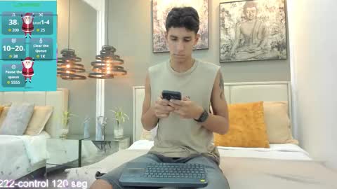 Snapshot of kieran_derek chatting on 15, 12, 2025 Kieran Derek online show from 15, 12, 2025