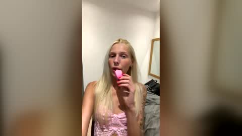 kieraryderx online show from 14, 5, 2026