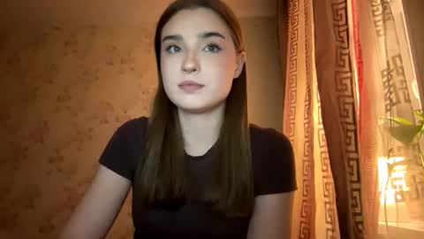 Ola my name is Lissa  Lets hit 10 Thumbs Up together   online show from 12, 2, 2026