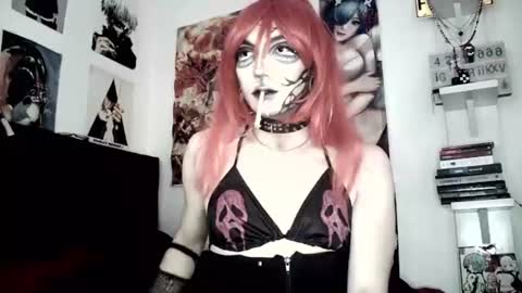 Snapshot of kiiller_queen chatting on 13, 7, 2026 kenny online show from 13, 7, 2026