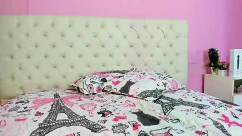 Snapshot of kiitty_horny_ chatting on 20, 5, 2026 Melody online show from 20, 5, 2026