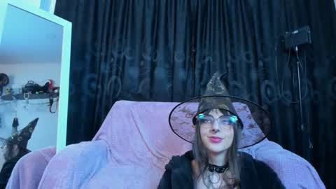 Snapshot of kiizzukyuwu chatting on 31, 10, 2025 Kizuky online show from 31, 10, 2025