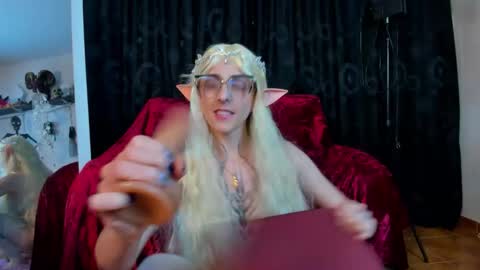 Snapshot of kiizzukyuwu chatting on 1, 11, 2025 Kizuky online show from 1, 11, 2025