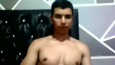 Snapshot of kike_salazar chatting on 12, 10, 2025 kike_salazar online show from 12, 10, 2025
