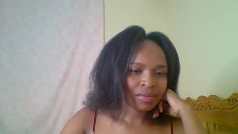 Snapshot of kiki_beby chatting on 31, 5, 2026 Angela online show from 31, 5, 2026