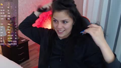 Snapshot of kiki_cams chatting on 13, 3, 2026 kIKI online show from 13, 3, 2026
