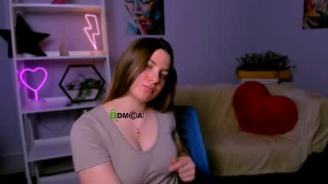 kiki_swan online show from 7, 3, 2025