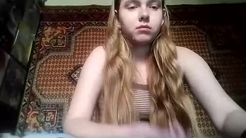 kikibang_ online show from 14, 10, 2025