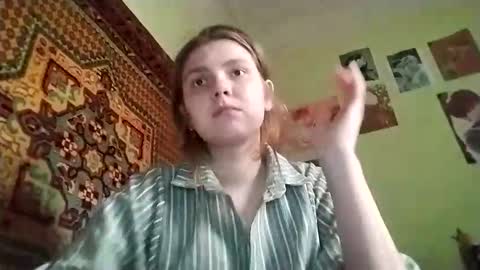 kikibang_ online show from 25, 2, 2026