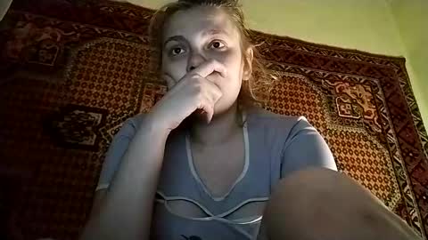 kikibang_ online show from 21, 4, 2026