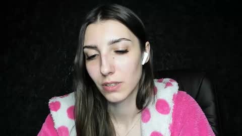 Mika and Miranda online show from 19, 9, 2025