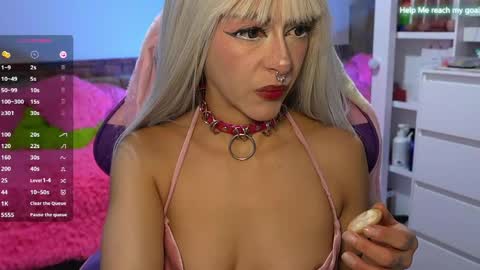 Snapshot of kikilepetite chatting on 21, 5, 2026 kiki online show from 21, 5, 2026