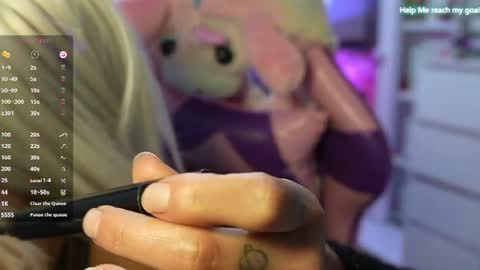 Snapshot of kikilepetite chatting on 11, 6, 2026 kiki online show from 11, 6, 2026