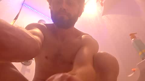 Snapshot of killa_whale1991 chatting on 29, 9, 2025 Just a guy that likes to stroke my cock online show from 29, 9, 2025