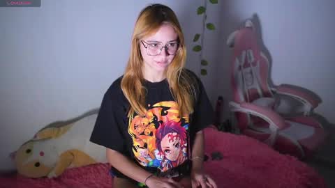 Snapshot of kim_dolls1823 chatting on 30, 4, 2026 ISABELLA 3 online show from 30, 4, 2026