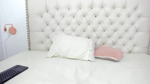 kim_eli online show from 22, 12, 2024