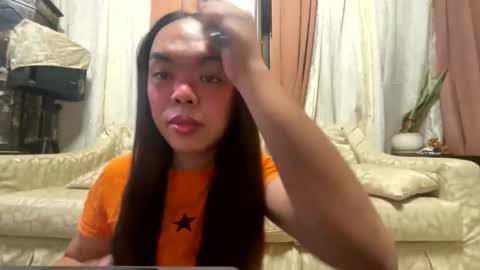 Snapshot of kim_kyile chatting on 8, 6, 2026 KYLIE online show from 8, 6, 2026