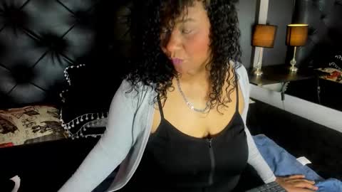 Kim Marquez online show from 27, 11, 2025