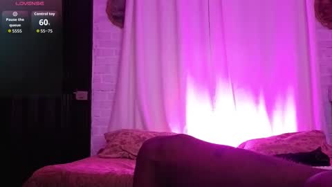 Snapshot of kimandyuk chatting on 15, 12, 2025 Kim Yuk online show from 15, 12, 2025