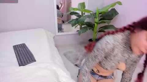 Snapshot of kimapril chatting on 25, 2, 2026 April online show from 25, 2, 2026