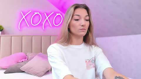 Snapshot of kimberlly_smith chatting on 8, 10, 2025 kimberlly_smith online show from 8, 10, 2025